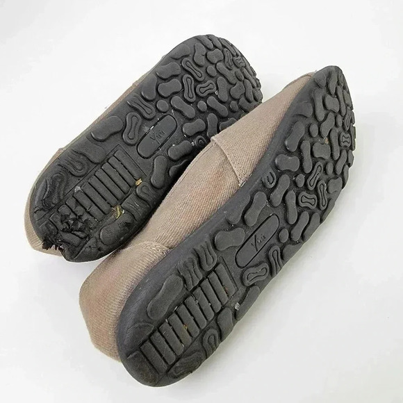 Yuu Celista Grey Twill Classic Slip On Flats - 6 - Picture 4 of 8